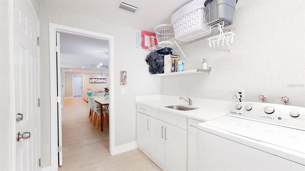 En Renta: $8,750 (4 camas, 3 baños, 2622 Pies cuadrados)