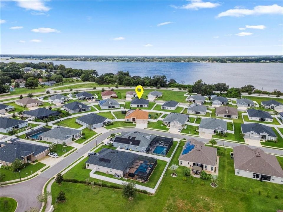 出租: $2,899 (5 贝兹, 3 浴室, 2640 平方英尺)