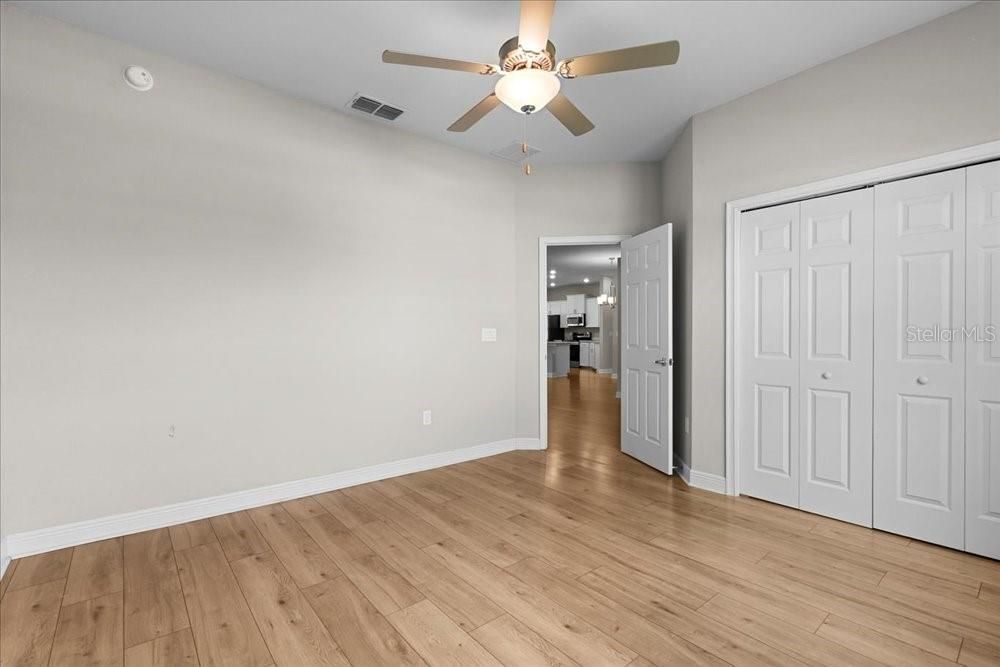 出租: $2,899 (5 贝兹, 3 浴室, 2640 平方英尺)