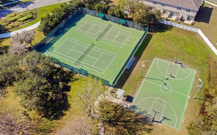 En Venta: $699,900 (5 camas, 3 baños, 4109 Pies cuadrados)