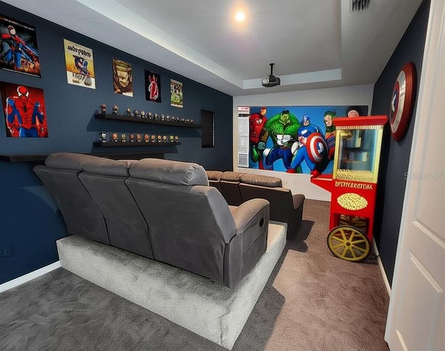 En Venta: $699,900 (5 camas, 3 baños, 4109 Pies cuadrados)