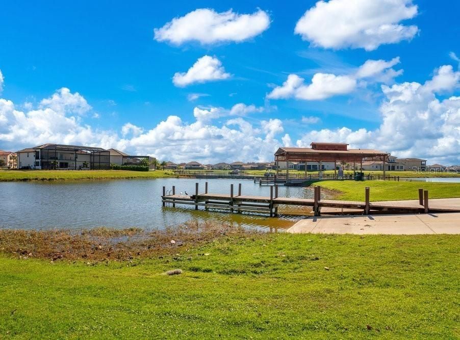 En Venta: $699,900 (5 camas, 3 baños, 4109 Pies cuadrados)