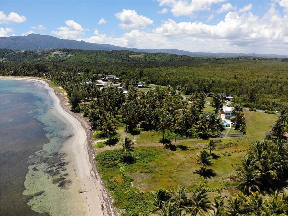 На продажу: $850,000 (0.25 acres)