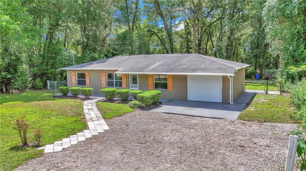 En Renta: $1,750 (3 camas, 2 baños, 1404 Pies cuadrados)