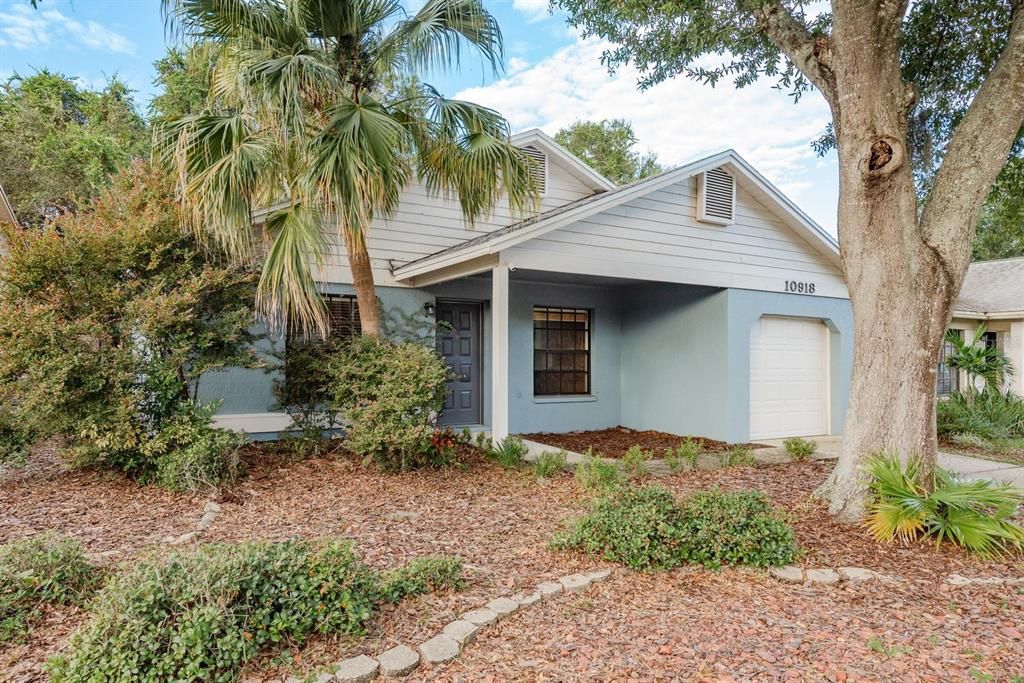 出租: $1,650 (2 贝兹, 2 浴室, 952 平方英尺)