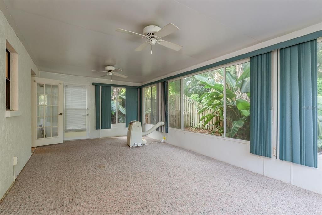 出租: $1,650 (2 贝兹, 2 浴室, 952 平方英尺)