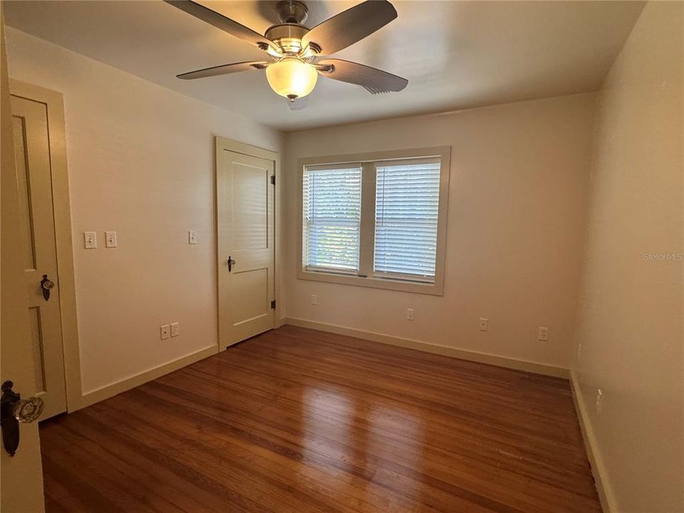 В аренду: $1,650 (1 спален, 1 ванн, 900 Квадратных фут)