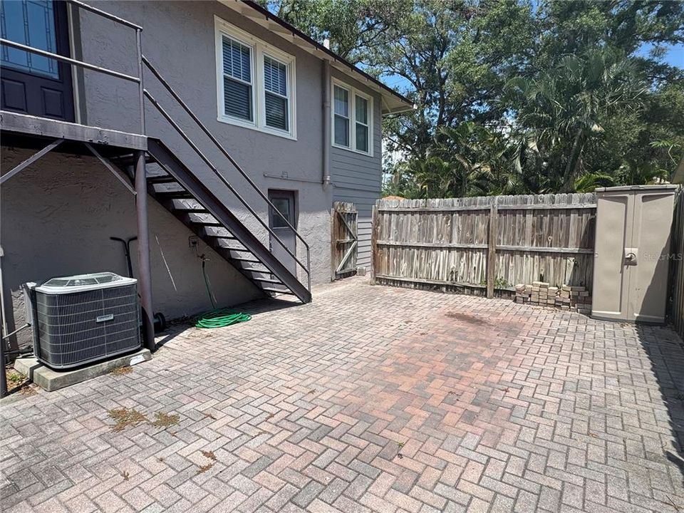 В аренду: $1,650 (1 спален, 1 ванн, 900 Квадратных фут)