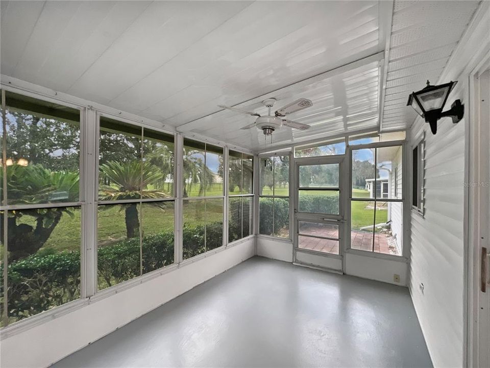 Active With Contract: $169,900 (2 beds, 2 baths, 864 Square Feet)