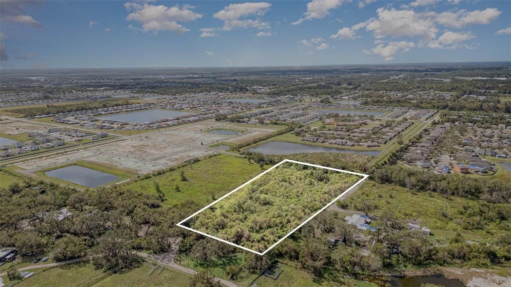 En Venta: $674,990 (4.60 acres)