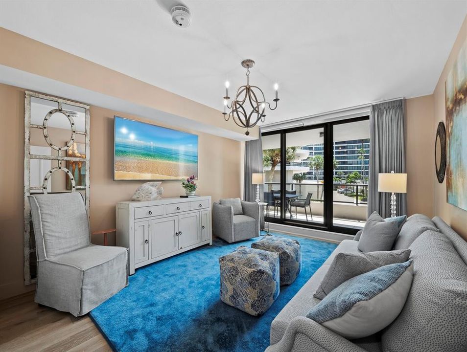 For Sale: $1,799,000 (3 beds, 3 baths, 2375 Square Feet)