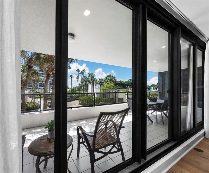 For Sale: $1,799,000 (3 beds, 3 baths, 2375 Square Feet)