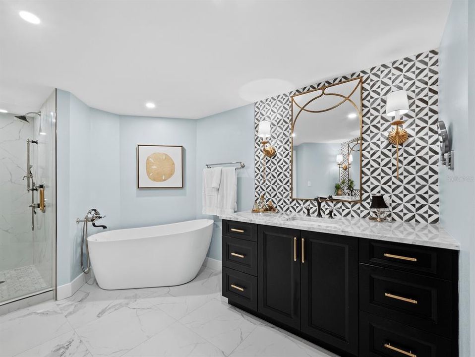 For Sale: $1,799,000 (3 beds, 3 baths, 2375 Square Feet)