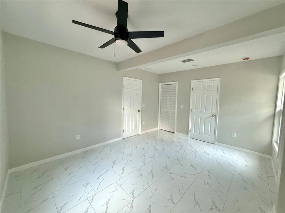 На продажу: $229,000 (3 спален, 2 ванн, 1000 Квадратных фут)