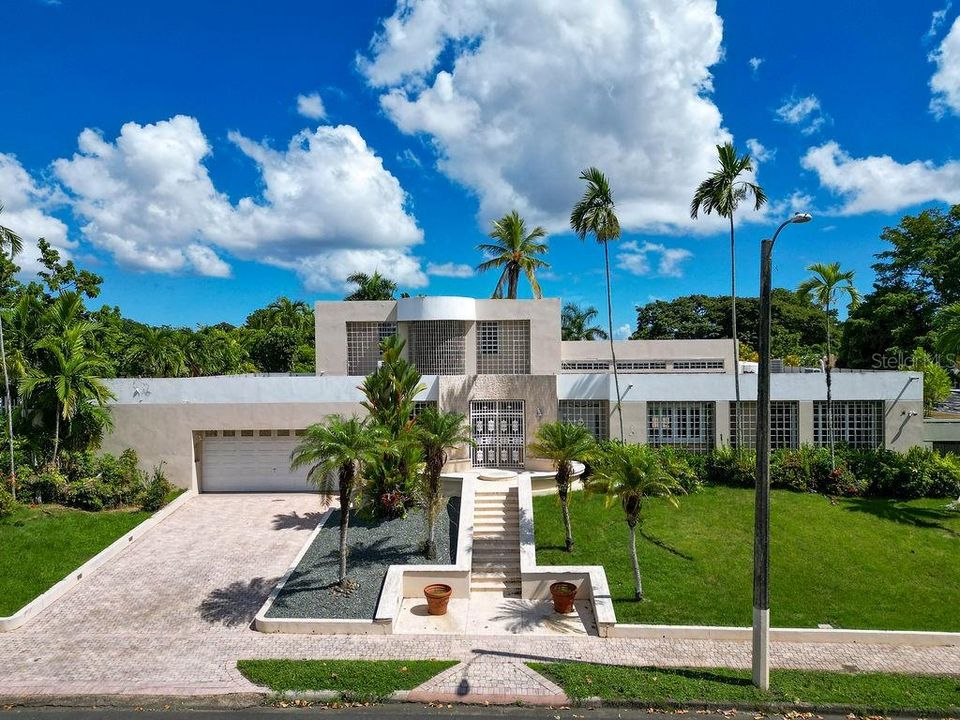 En Venta: $1,600,000 (4 camas, 4 baños, 4202 Pies cuadrados)