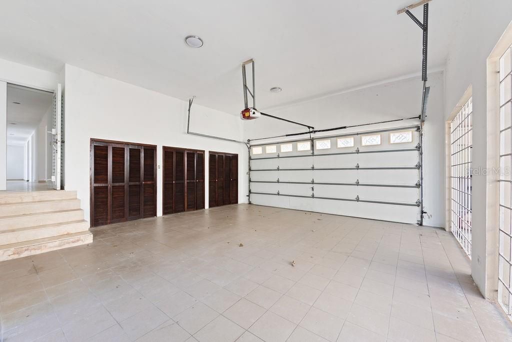 En Venta: $1,600,000 (4 camas, 4 baños, 4202 Pies cuadrados)