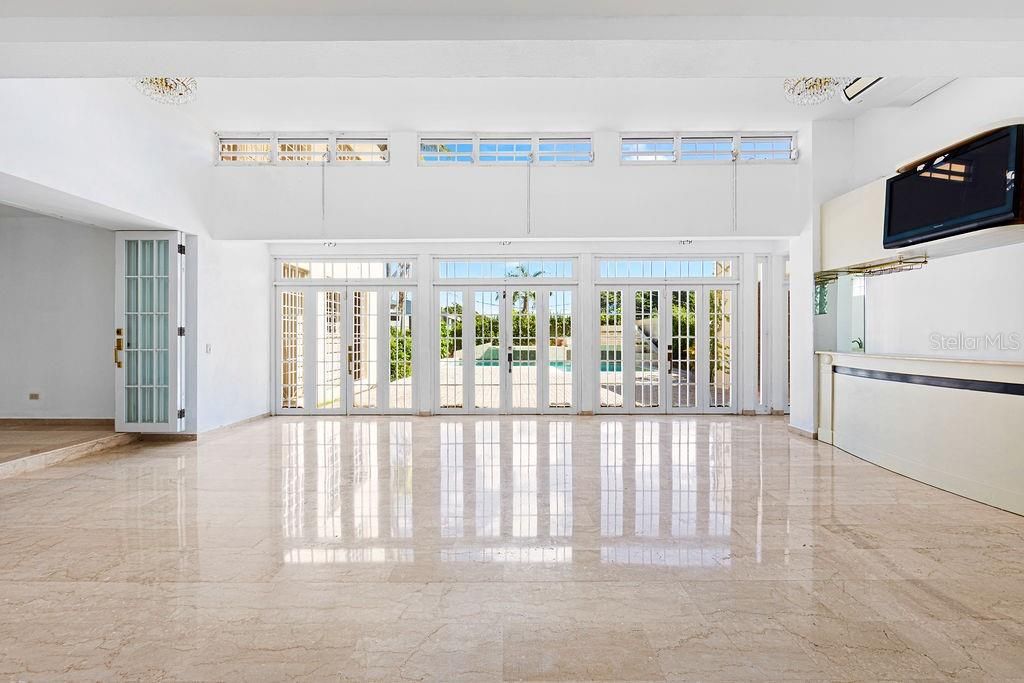 En Venta: $1,600,000 (4 camas, 4 baños, 4202 Pies cuadrados)