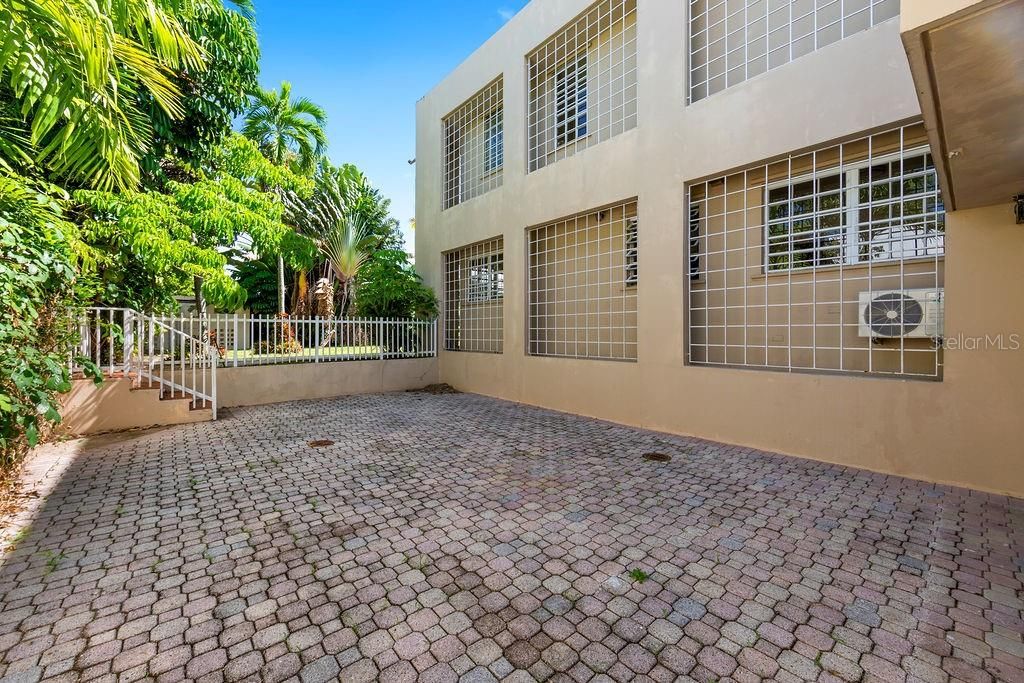 En Venta: $1,600,000 (4 camas, 4 baños, 4202 Pies cuadrados)