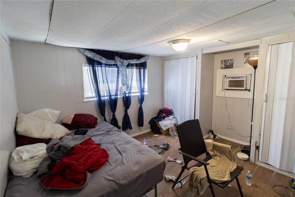 For Sale: $110,000 (2 beds, 0 baths, 672 Square Feet)