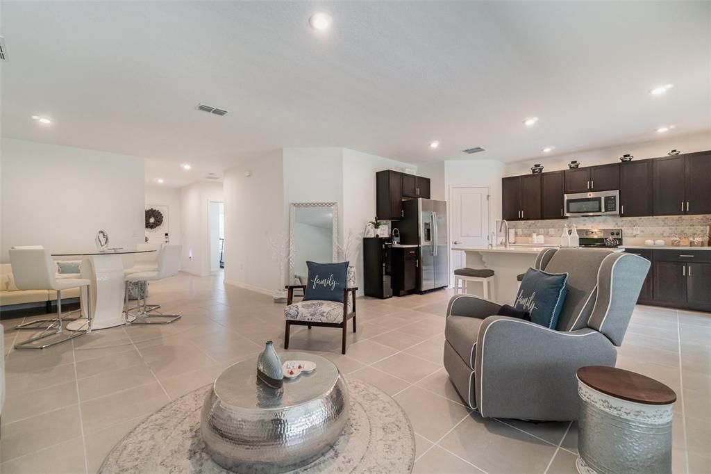 待售: $415,000 (3 贝兹, 2 浴室, 1490 平方英尺)