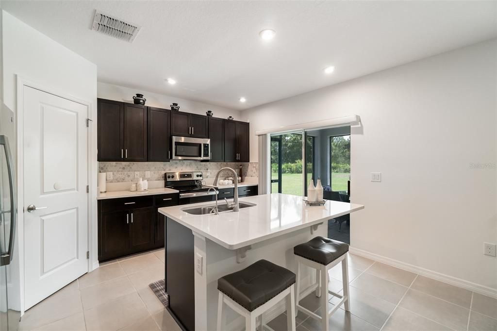 待售: $415,000 (3 贝兹, 2 浴室, 1490 平方英尺)