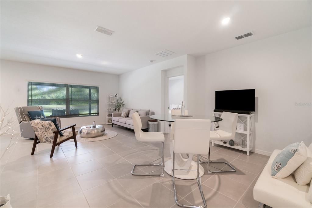 待售: $415,000 (3 贝兹, 2 浴室, 1490 平方英尺)