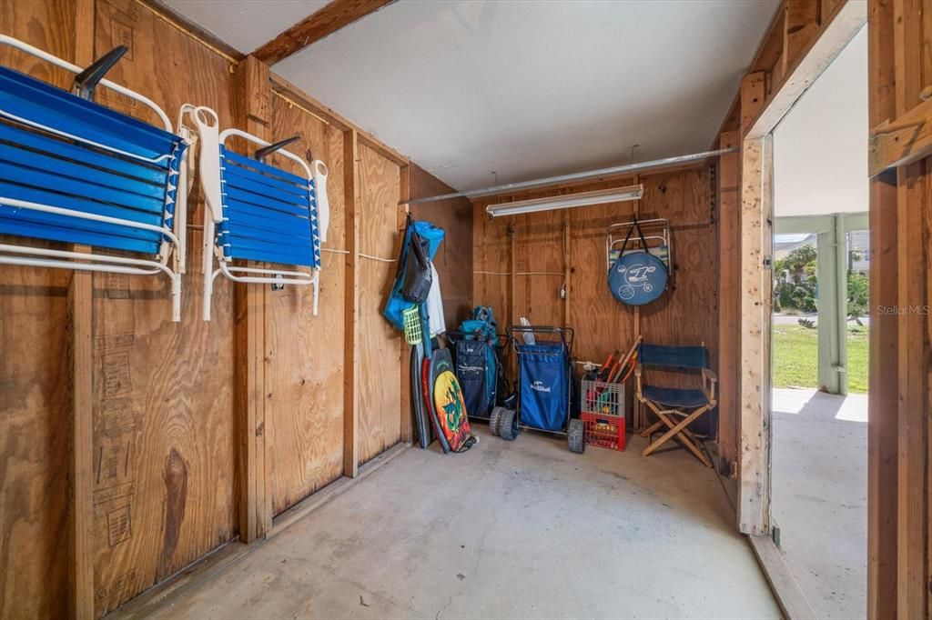 待售: $369,000 (2 贝兹, 1 浴室, 745 平方英尺)