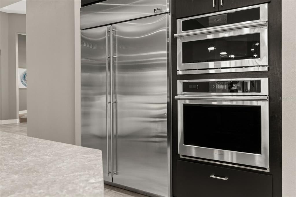 合同活跃: $1,295,000 (4 贝兹, 3 浴室, 3364 平方英尺)