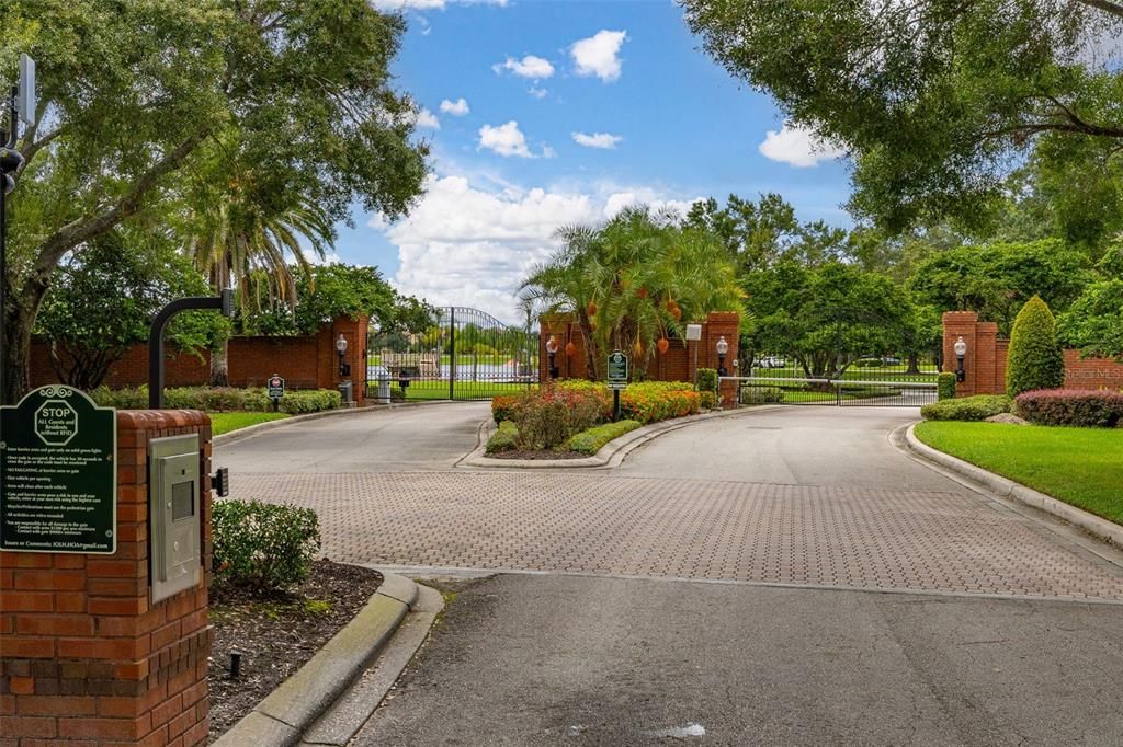 合同活跃: $1,295,000 (4 贝兹, 3 浴室, 3364 平方英尺)