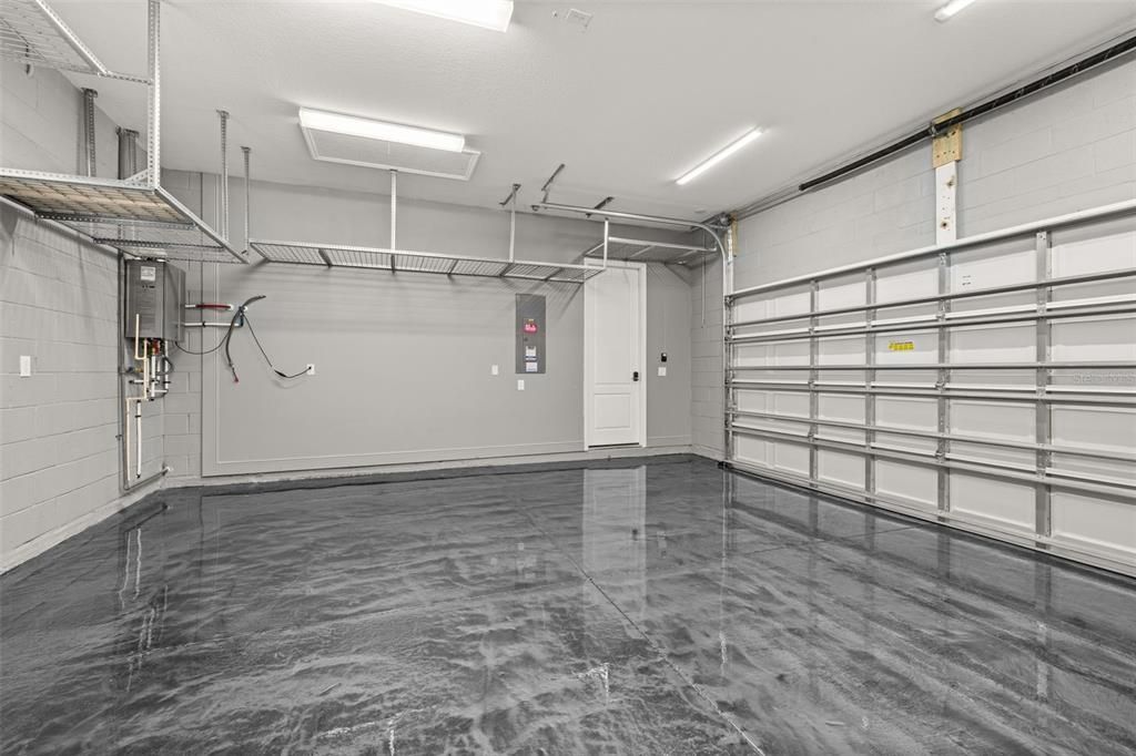 合同活跃: $1,295,000 (4 贝兹, 3 浴室, 3364 平方英尺)