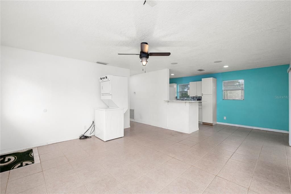 En Venta: $650,000 (3 camas, 1 baños, 1056 Pies cuadrados)