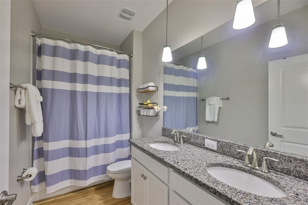 На продажу: $427,000 (4 спален, 3 ванн, 2057 Квадратных фут)