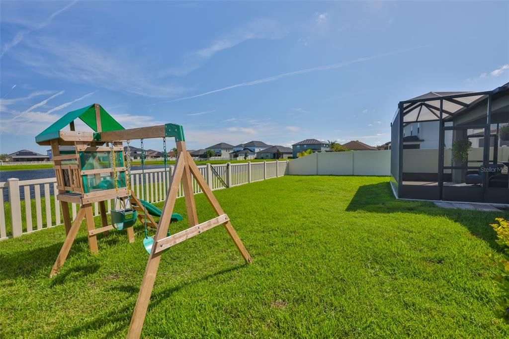 На продажу: $427,000 (4 спален, 3 ванн, 2057 Квадратных фут)