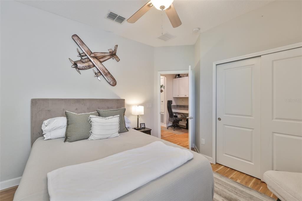 На продажу: $427,000 (4 спален, 3 ванн, 2057 Квадратных фут)