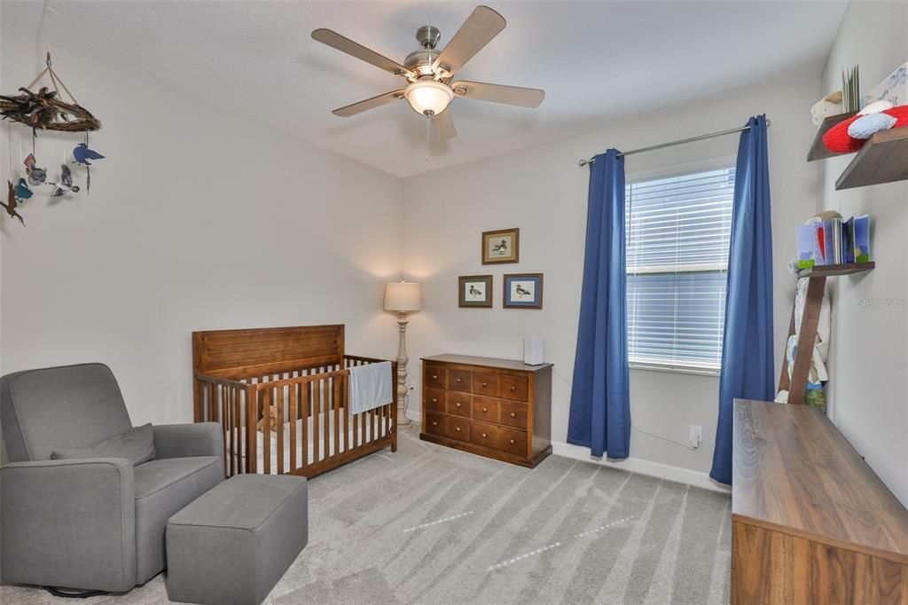 На продажу: $427,000 (4 спален, 3 ванн, 2057 Квадратных фут)