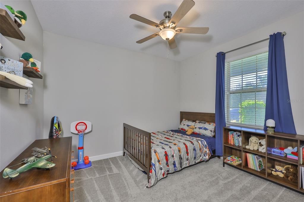 На продажу: $427,000 (4 спален, 3 ванн, 2057 Квадратных фут)