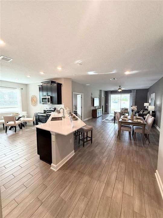 На продажу: $535,000 (4 спален, 3 ванн, 2133 Квадратных фут)