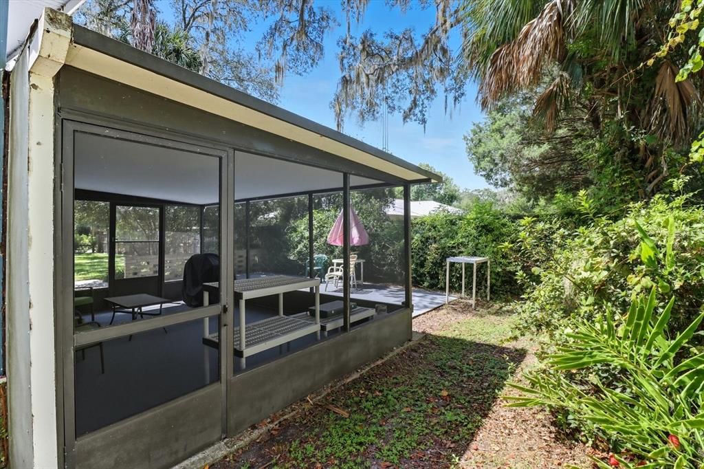 For Sale: $225,000 (3 beds, 2 baths, 1501 Square Feet)