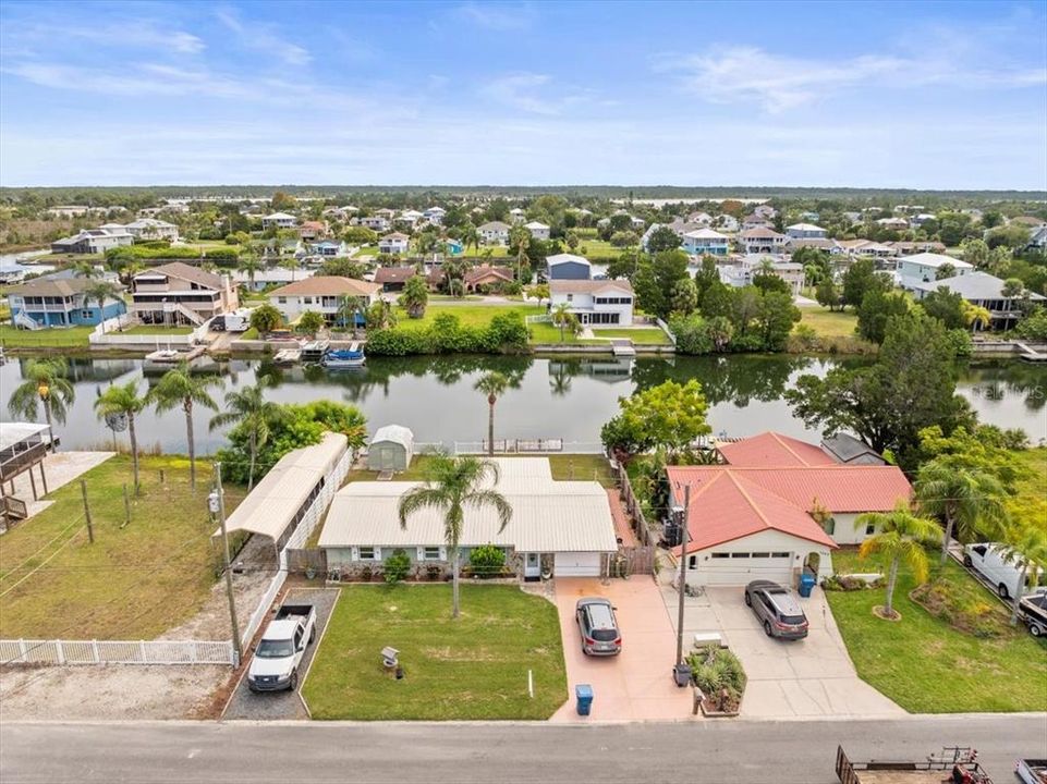 For Sale: $415,000 (3 beds, 2 baths, 1392 Square Feet)