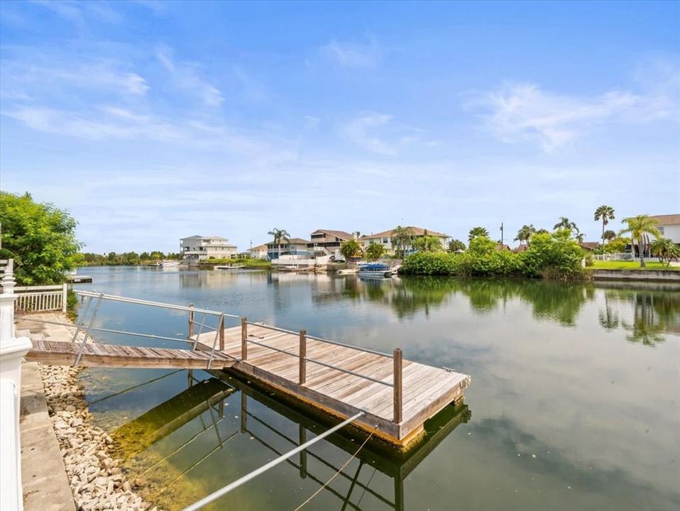 For Sale: $415,000 (3 beds, 2 baths, 1392 Square Feet)