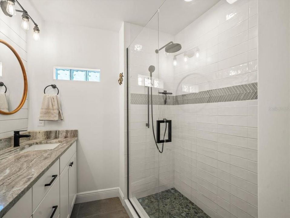 For Sale: $900,000 (3 beds, 2 baths, 2352 Square Feet)