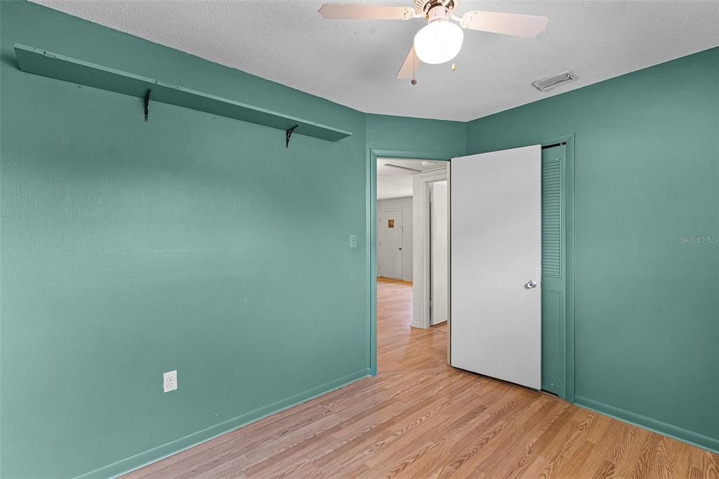 Active With Contract: $310,000 (3 beds, 2 baths, 1690 Square Feet)