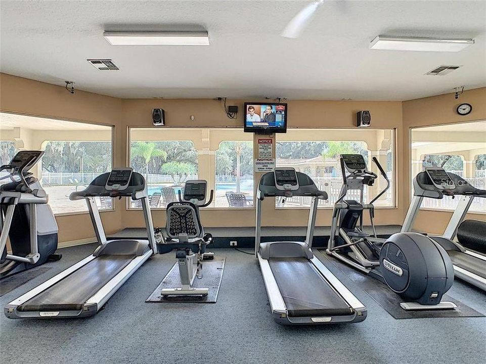 合同活跃: $2,900 (4 贝兹, 3 浴室, 2472 平方英尺)