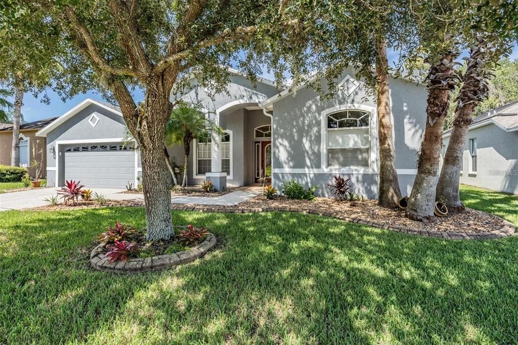 合同活跃: $2,900 (4 贝兹, 3 浴室, 2472 平方英尺)