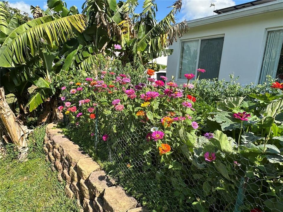 待售: $410,000 (2 贝兹, 2 浴室, 1587 平方英尺)