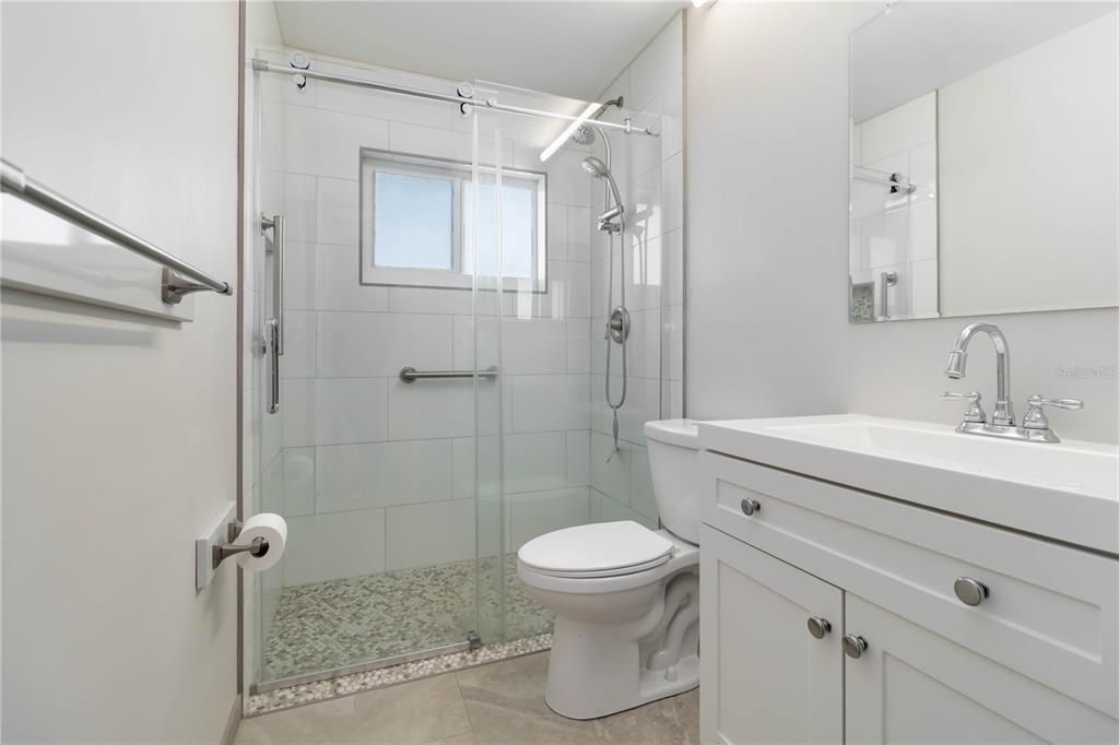 待售: $410,000 (2 贝兹, 2 浴室, 1587 平方英尺)