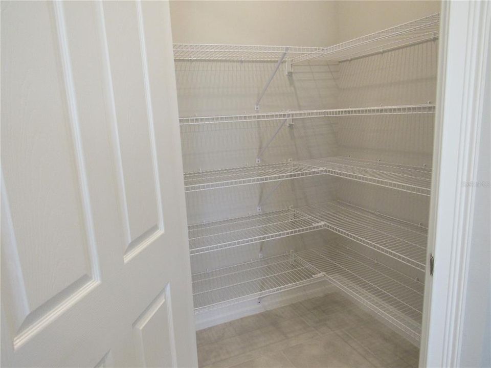 出租: $2,795 (3 贝兹, 2 浴室, 2038 平方英尺)