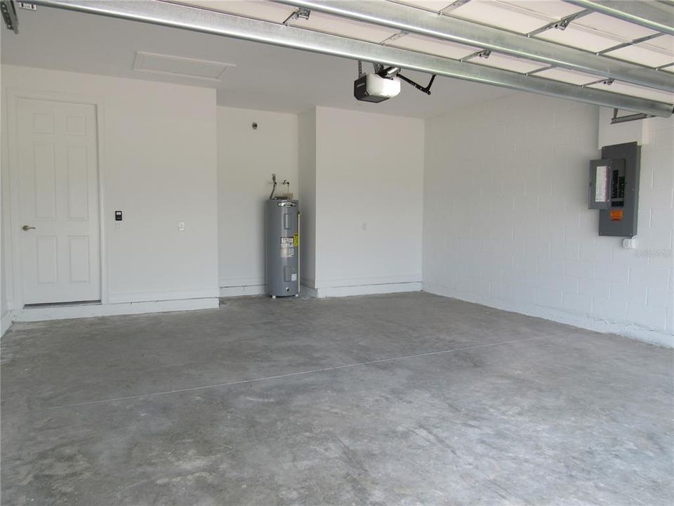 出租: $2,795 (3 贝兹, 2 浴室, 2038 平方英尺)