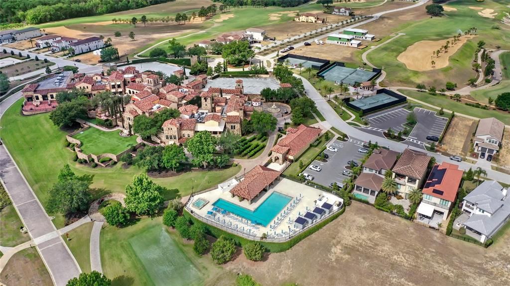 Activo con contrato: $595,000 (1.65 acres)