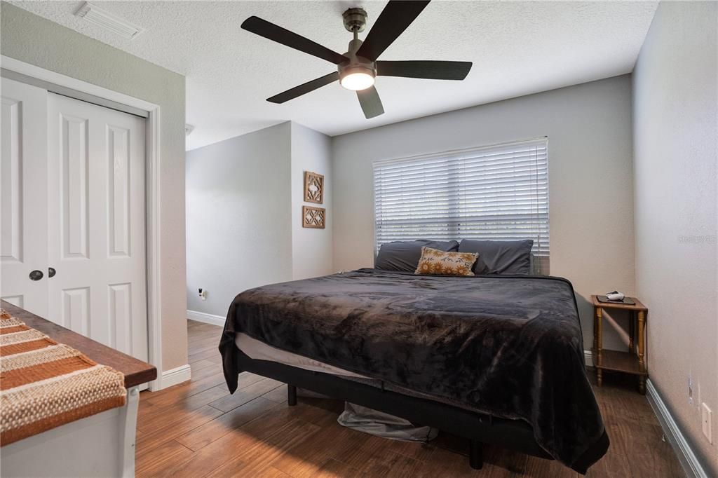 For Sale: $850,000 (5 beds, 3 baths, 4127 Square Feet)